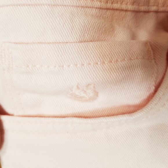 Women's Gloria Vanderbilt Amanda All Around Slimming Pink Denim Capris Size 14 - Picture 2 of 8